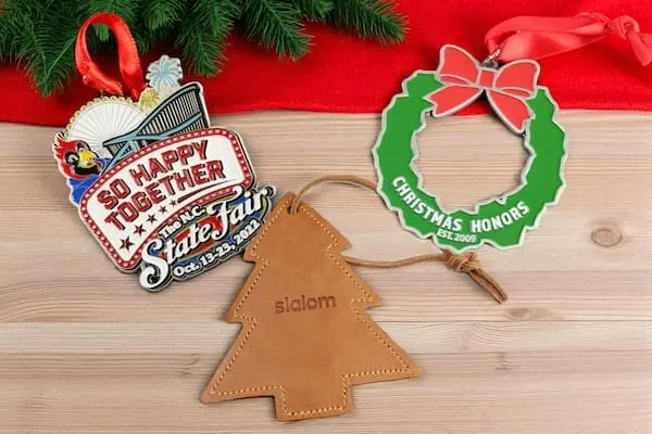 Leather bag keychain